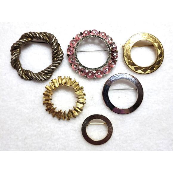 Unbranded Jewelry - Wreath Circle Brooch Pin Lot 6 Pc Vtg 60s 70s 80s Silvertone Goldtone Minimalist
